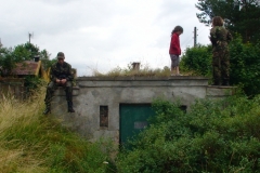 DSC03569_stacja_Bak_tu_powinna_byc_skrzynka_z_amunicja_ale_nie_bylo
